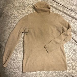 C By Bloomingdale’s Tan 100% Cashmere Sweater